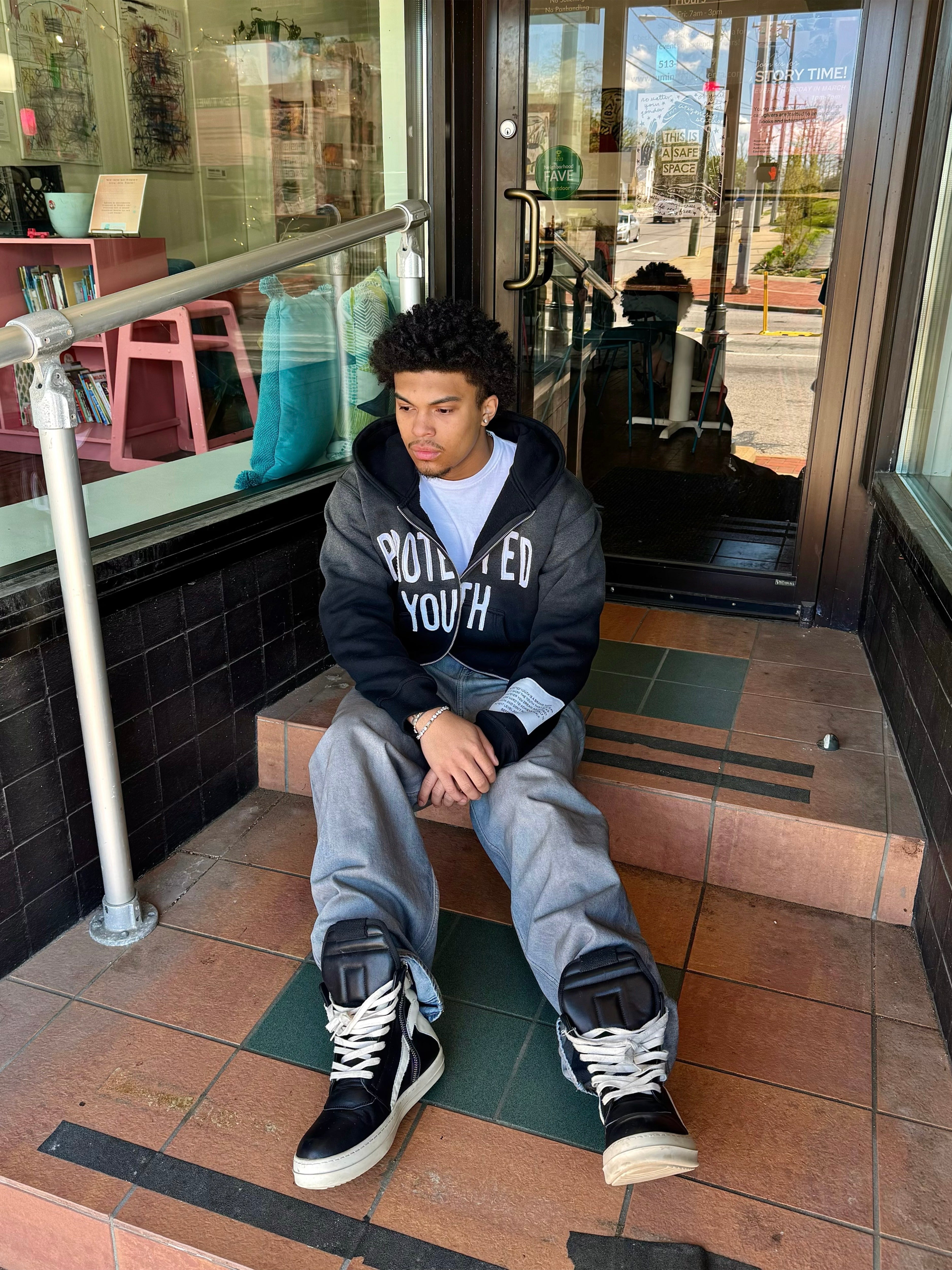 Oreo Black Statement Zip-up